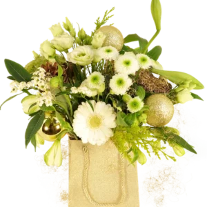 Goud tasje gevuld met kerstbloemen