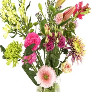 Geplukte roze bloemen incl. melkbus vaas