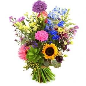 Geplukt boeket bont seizoensbloemen